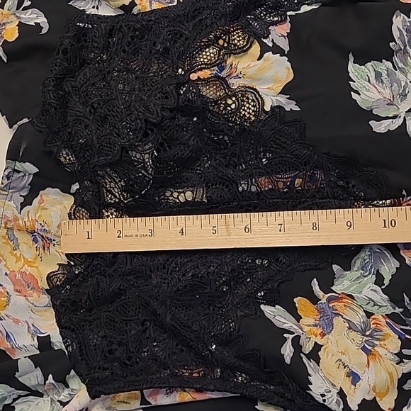 SOUTHERN FRIED CHICS Couture Collection Spring Treasures Lace & Floral MiniDress - Picture 14 of 15